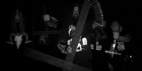 296119_597605096930691_1007900982_n